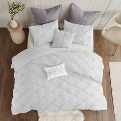Pintuck Duvet Cover Set – 100% Egyptian Cotton – Single to Super King Size Bedding